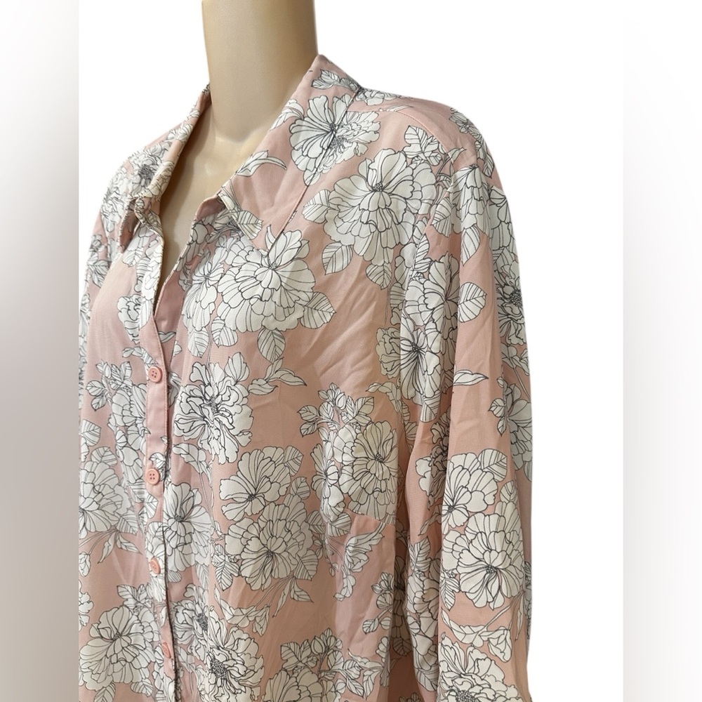 Catherine's Plus Size Pink Floral Button Front Tunic Top - Picture 5 of 8